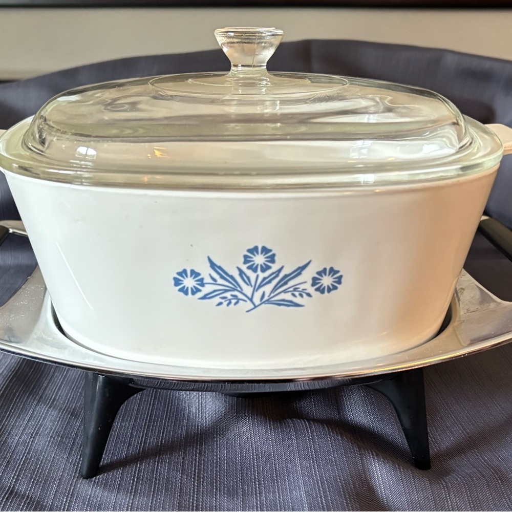 Vintage corningware dish with warming serving tray